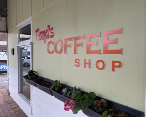 Floyd's Coffee Shop - Coffee Shops in Cooroy