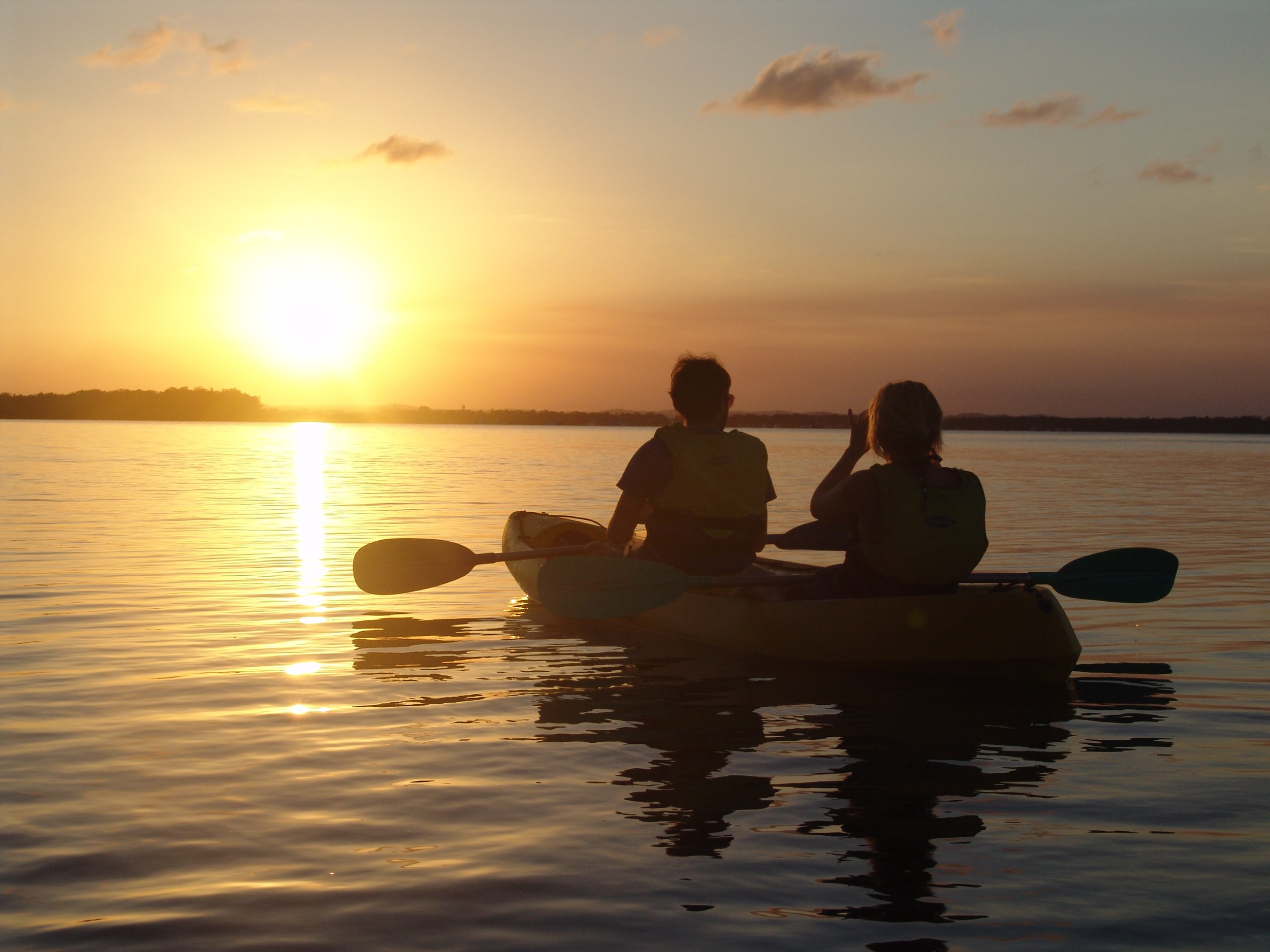 Beautiful Sunset Kayak in Noosa