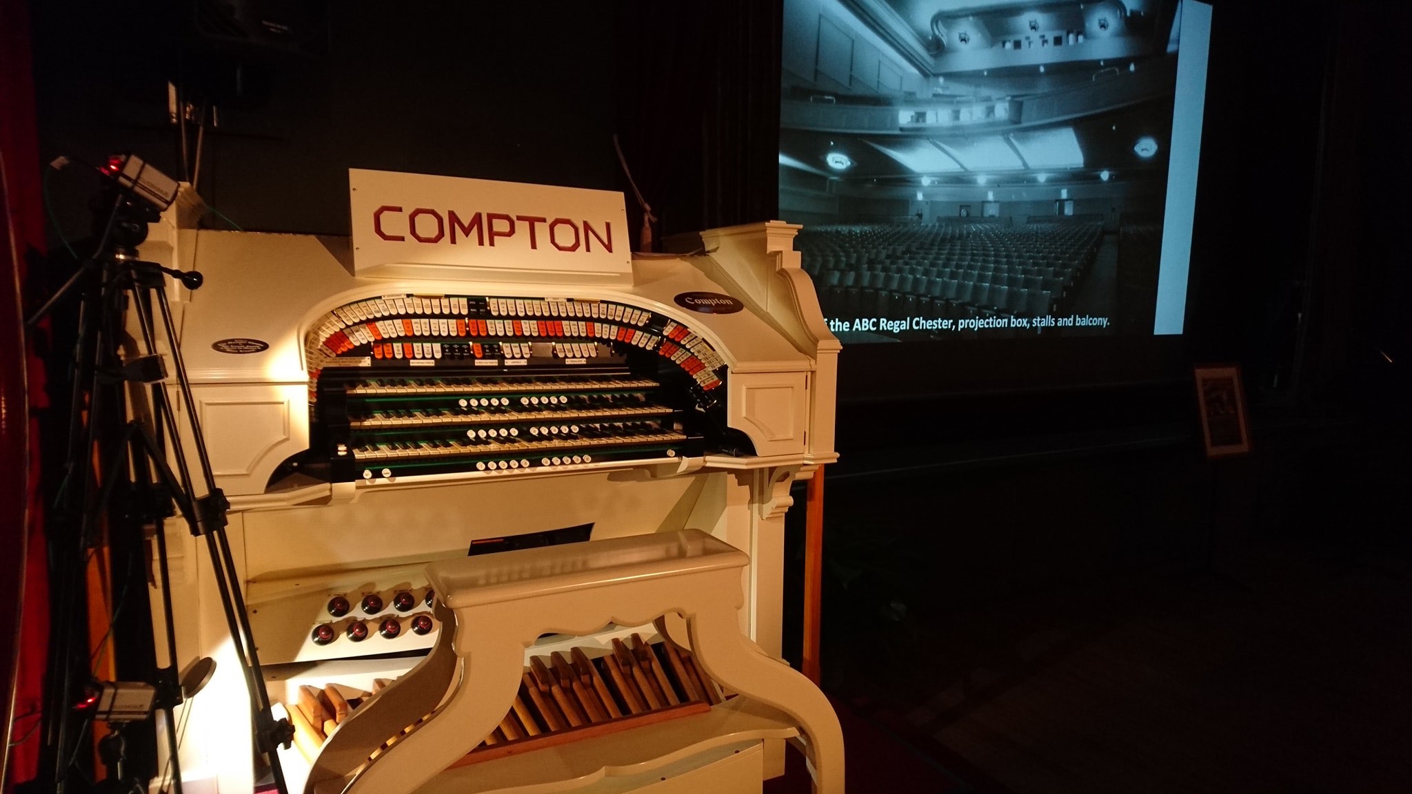 The restored Compton Organ