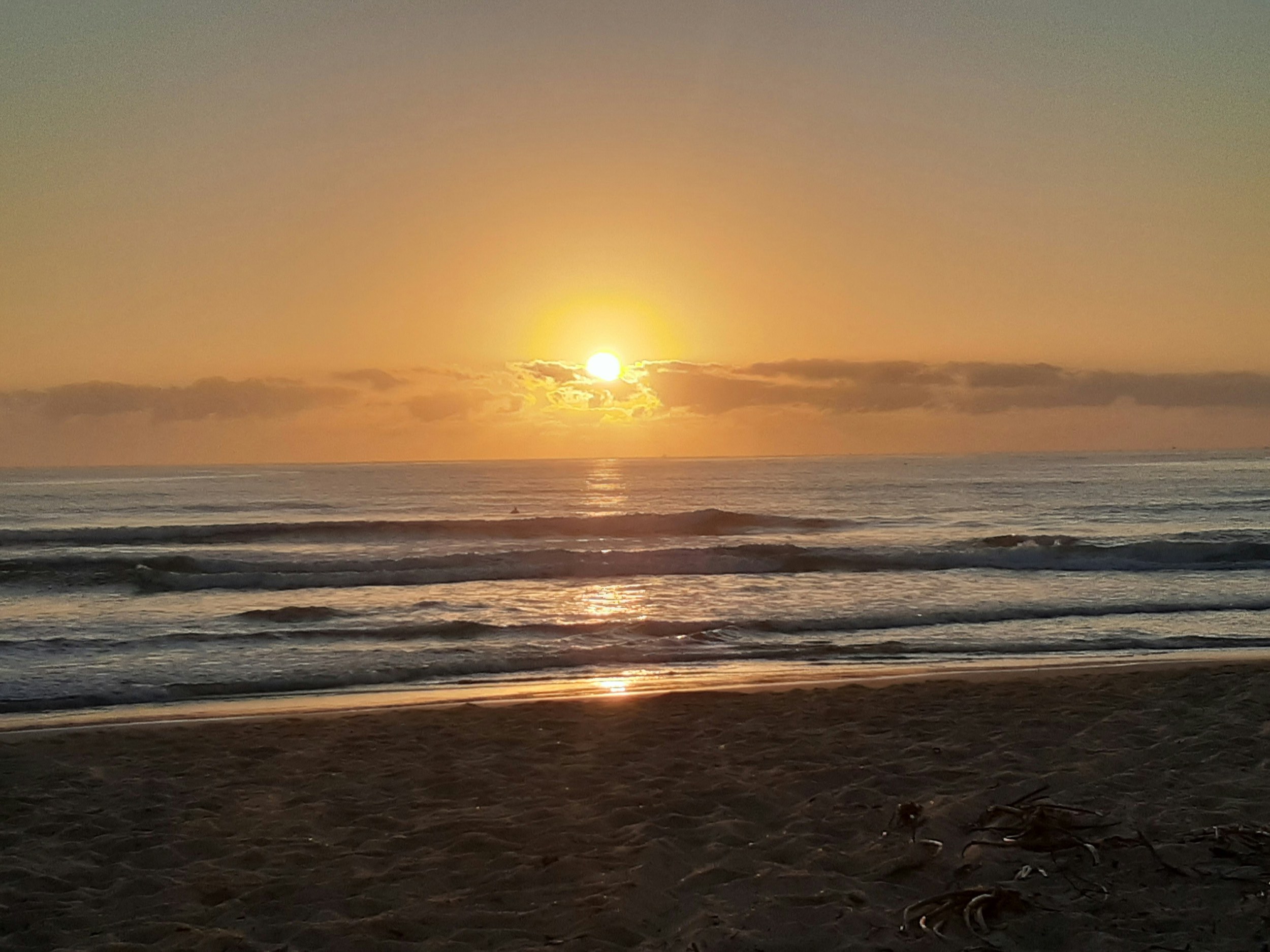 Sun coming down a Mooloolaba Beach 