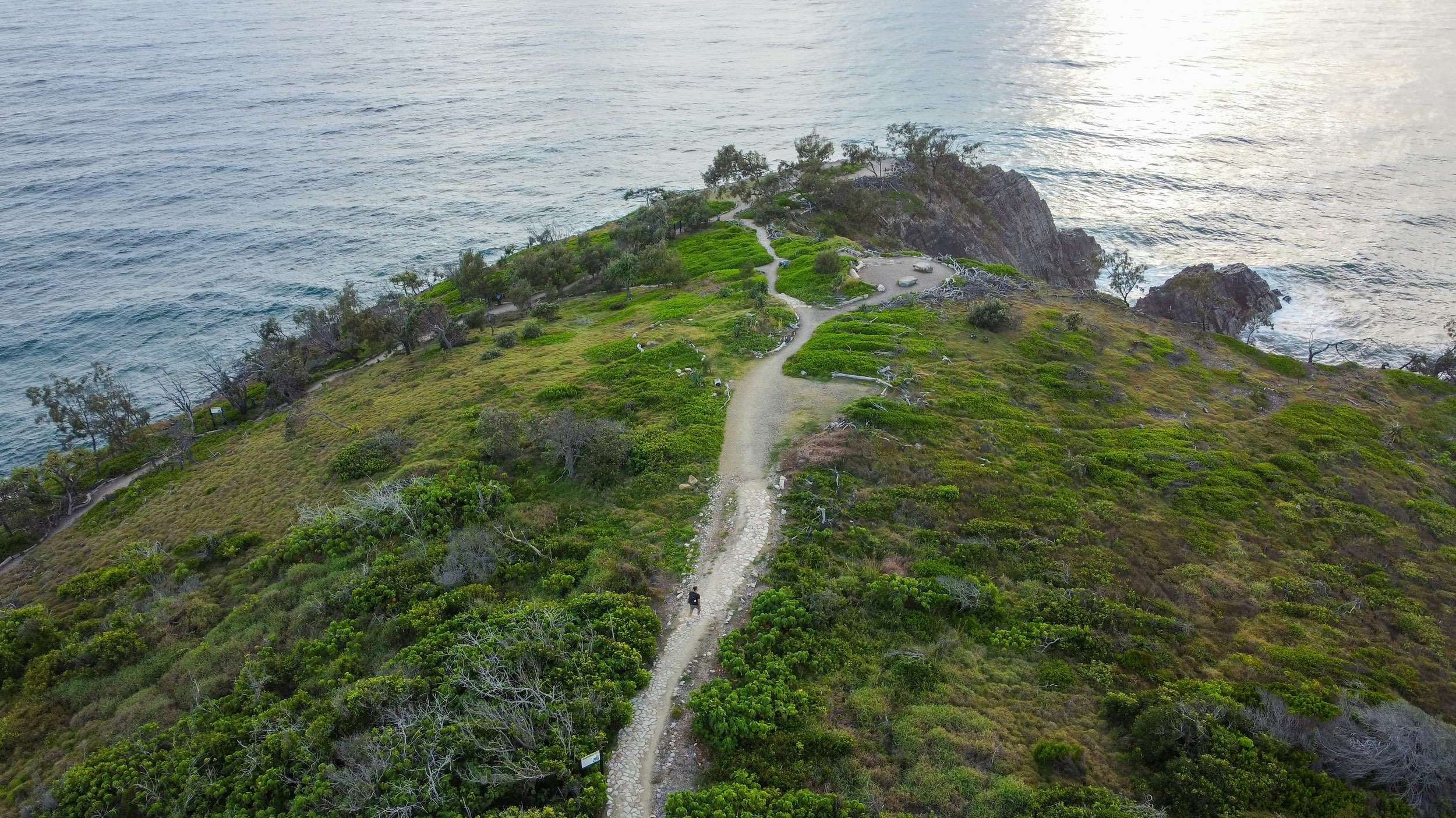 The lookout point at hells gate noosa national park